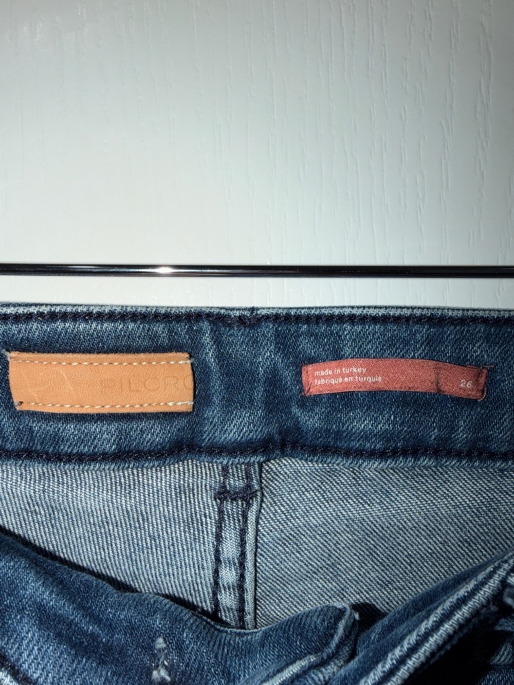 “Pilcro" blue denim flared jeans. Size 26 P.O. Women’s Blue Denim Bootcut Jeans - Picture 4 of 6